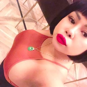 Meet your Posher, Cẩm tú